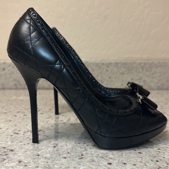 Christian Dior Cannage Pattern Leather Pumps Size 39 Pre-Loved - Picture 4 of 13